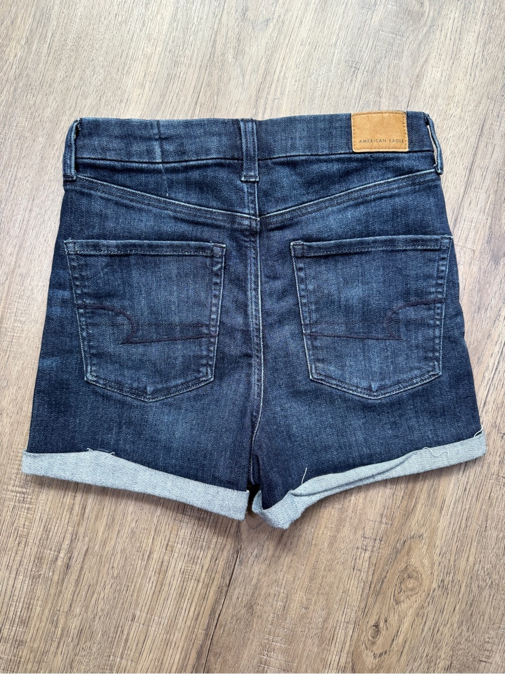 American Eagle Curvy Super Hi-Rise Shortie Dark Wash Sz 6 - Picture 2 of 13